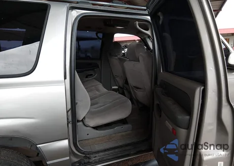 2003 GMC Yukon Xl 1500 Sle z USA, uszkodzony, nr VIN 1GKEC16TX3J134473